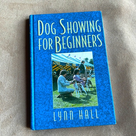 Dog Showing for Beginners hardcover by Lynn Hall first printing. - Picture 1 of 5